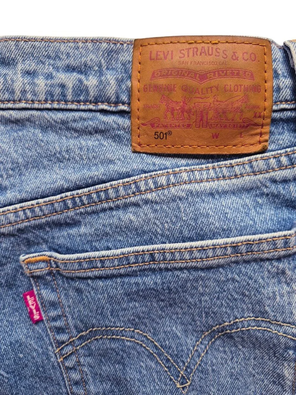 Levis Premium 501 Jeans Straight Leg Relaxed Fit Size W 31 x L 30